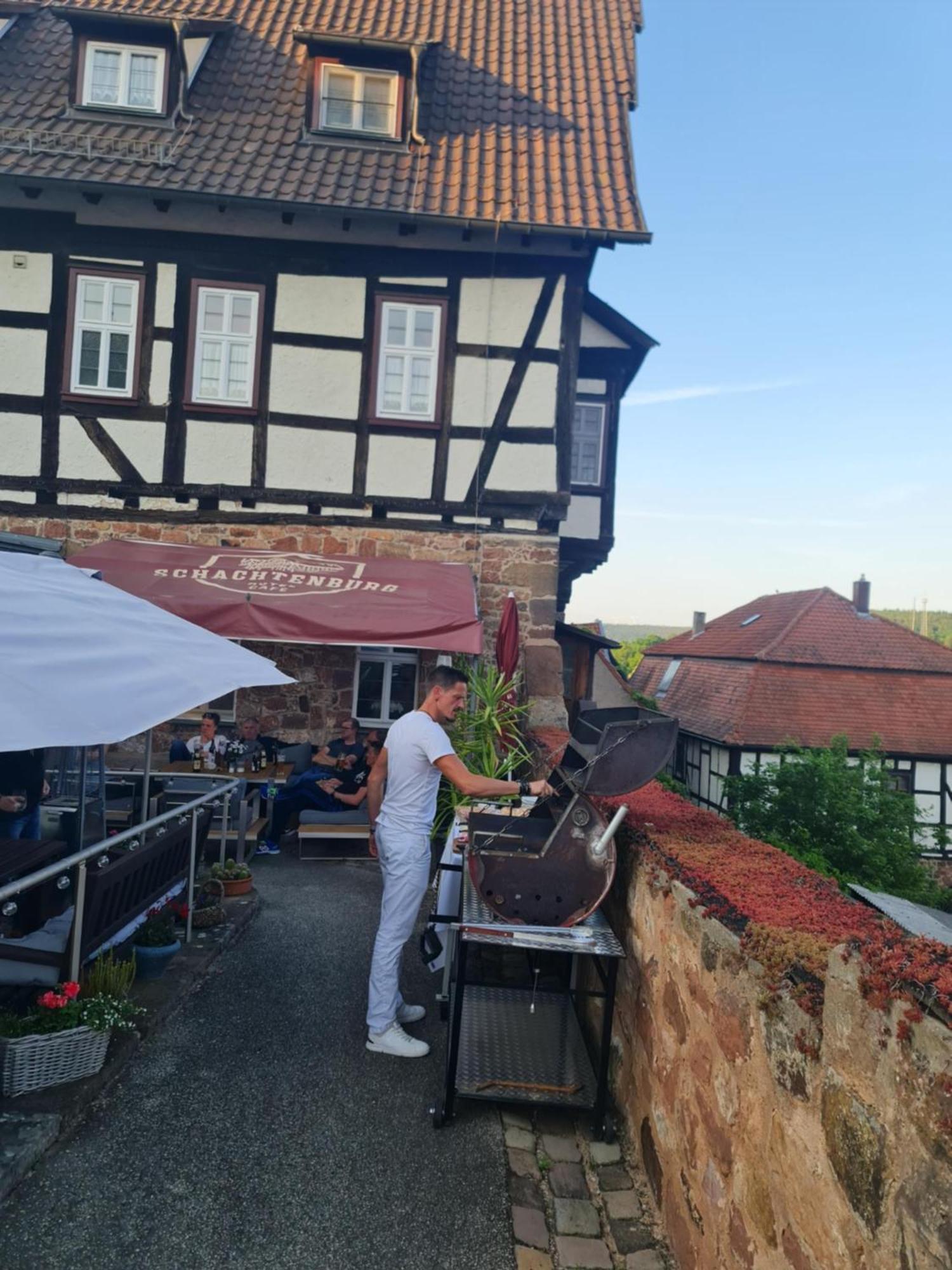 Hotel & Cafe Schachtenburg Schlitz Exterior foto